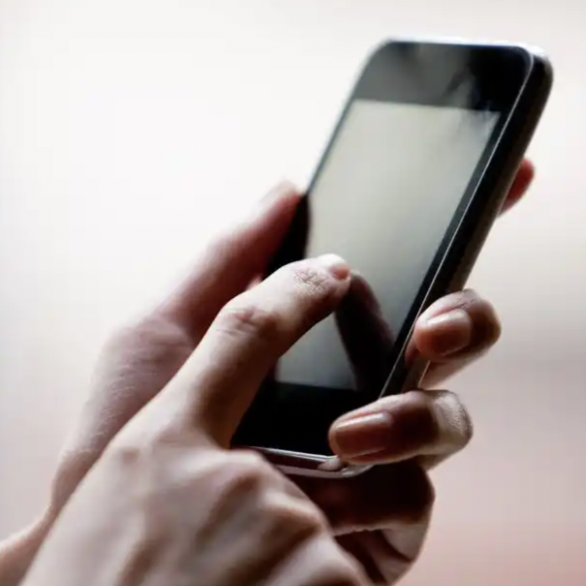 克服“手机强迫症”刻不容缓