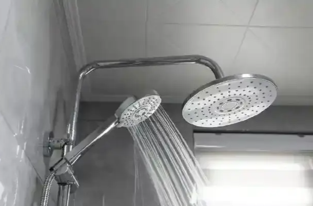 周末·健康丨冬天到底多久洗一次澡？搓不搓泥？几类人不建议常洗