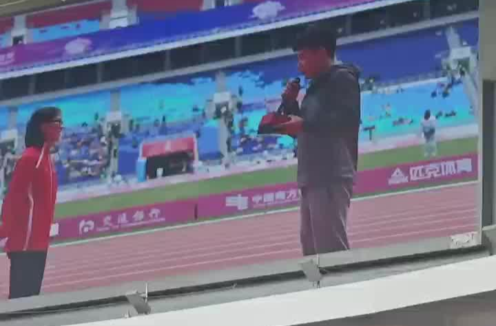 湖南情侶殘運賽場“撒糖”求婚