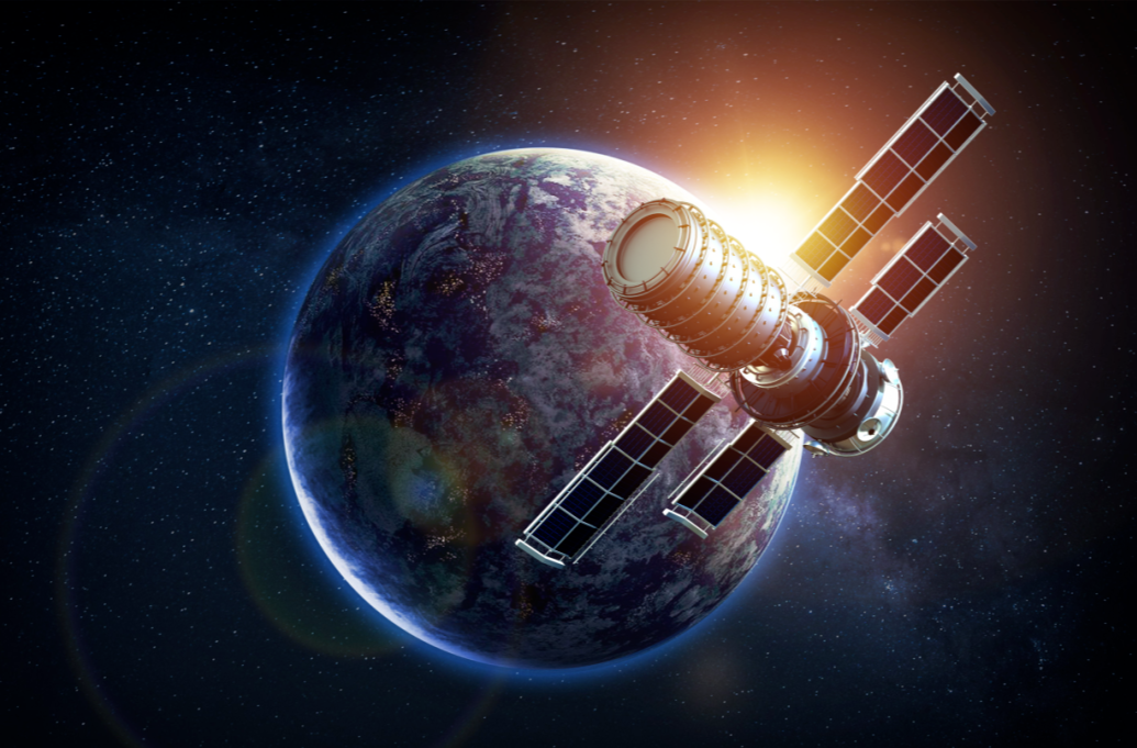 航天技术骨干为补炒股亏损，向间谍提供大量内部、涉密文件，非法获利43.35万元，被判11年