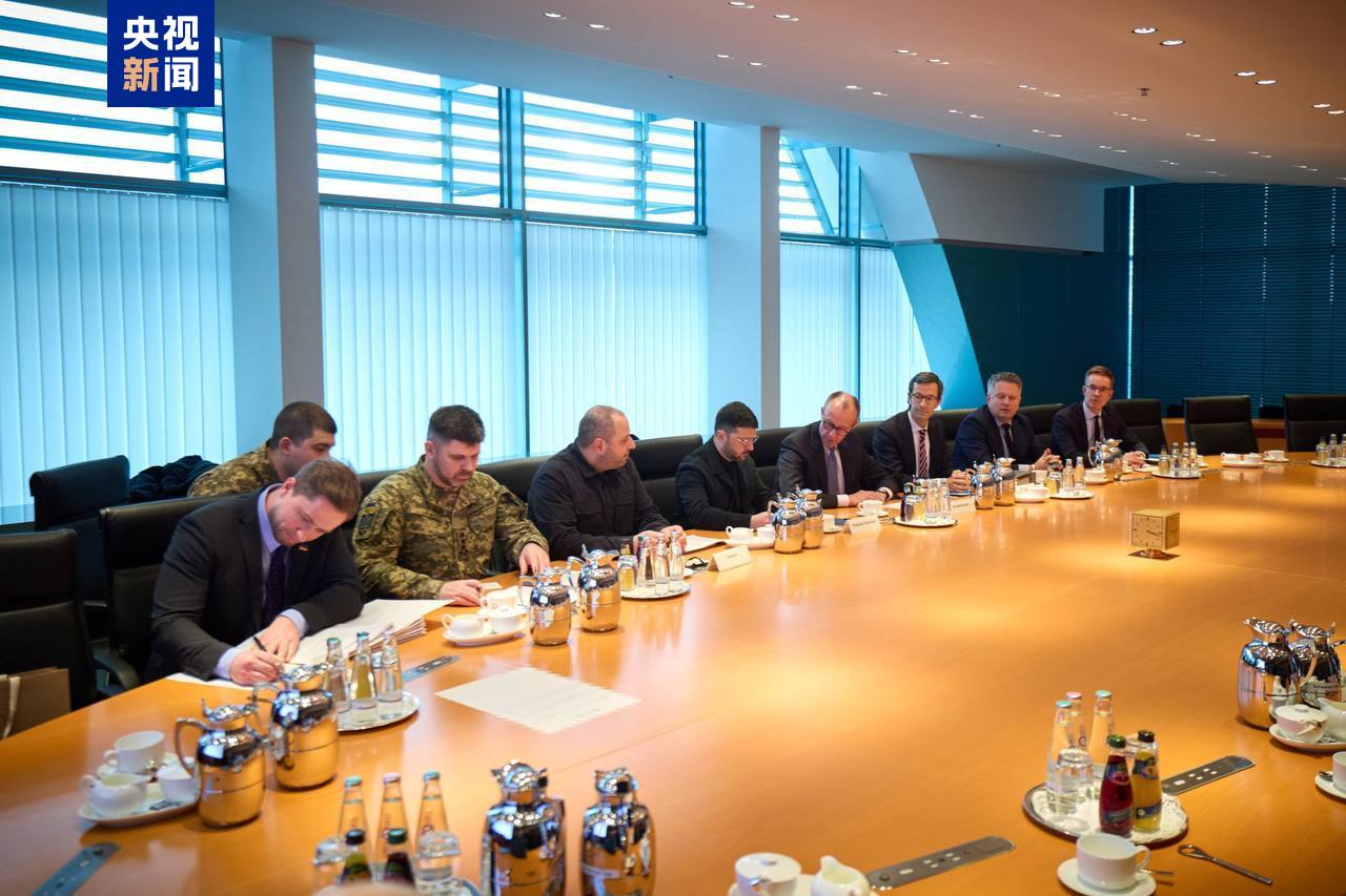 美乌代表团将于15日继续商讨“和平计划”