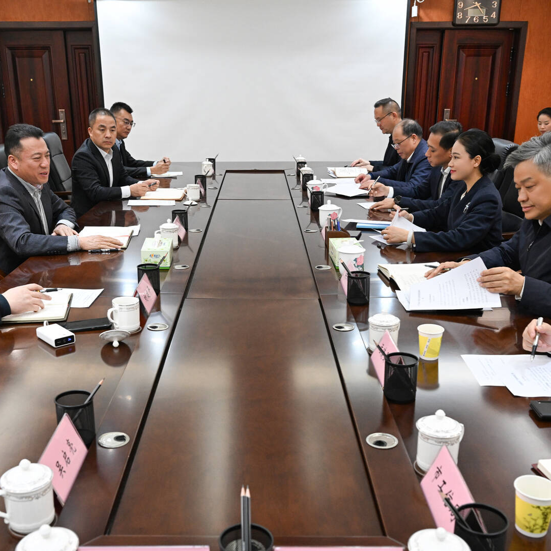 韦朝晖会见周南方一行