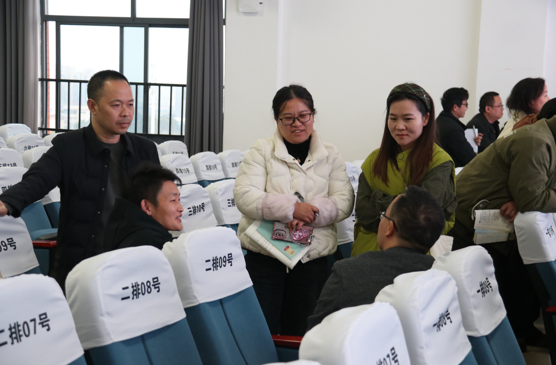 对标先进汲养分 笃行致远促提升——泸溪思源实验学校教师赴长沙市东雅中学考察学习活动纪实