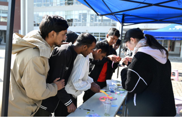 中外师生组队“闯关”，长沙理工大学以特色活动致敬志愿者
