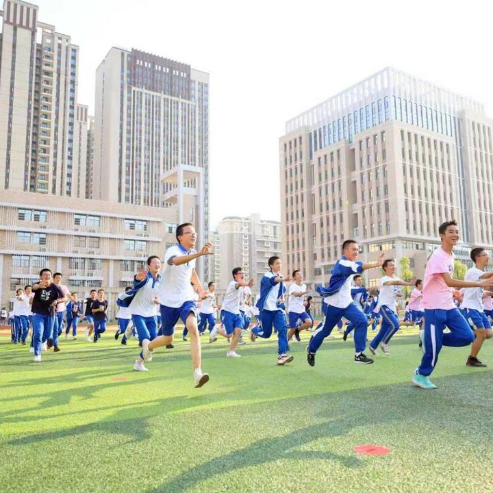 长沙市弘益高级中学受邀参加2025年第八届“湘遇名校·赢在未来”全国高校在湘招生现场咨询会