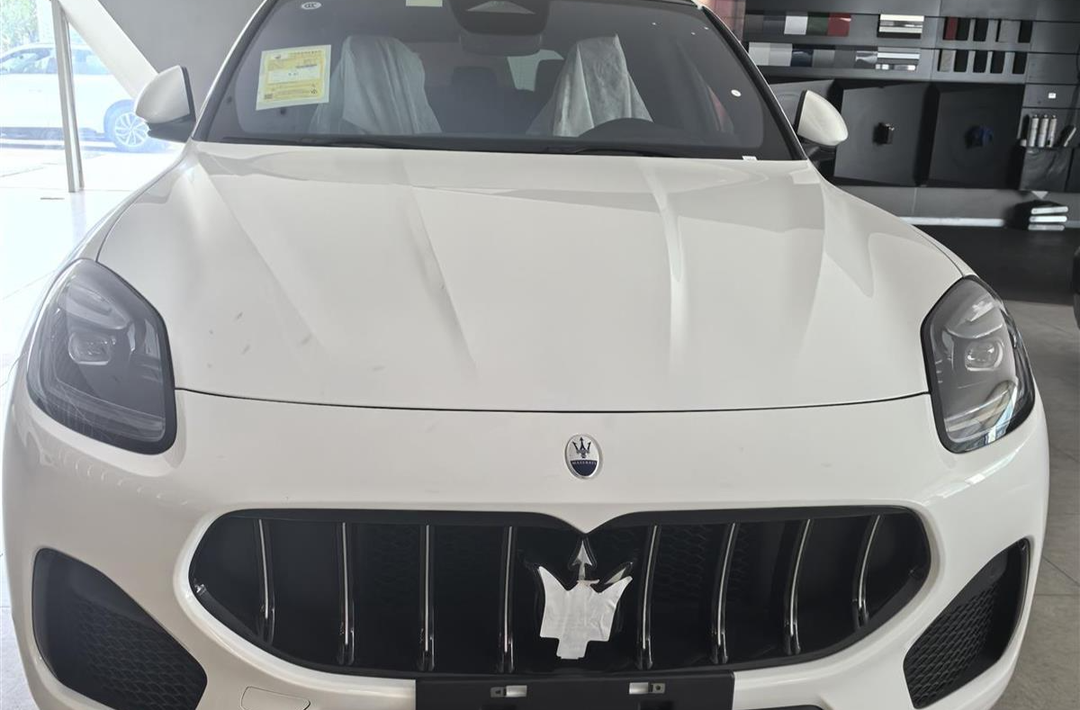 实探长沙玛莎拉蒂经销商：销售称格雷嘉燃油版降价20多万元，现售价38万多元