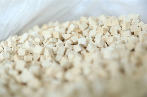 Jingzhou Initiates Import of Raw-processed Fuling from Africa