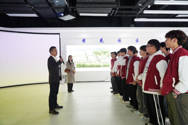 “‘十五五’ 青年志”实践教学：从传统制造向高端“智造”的深刻转型