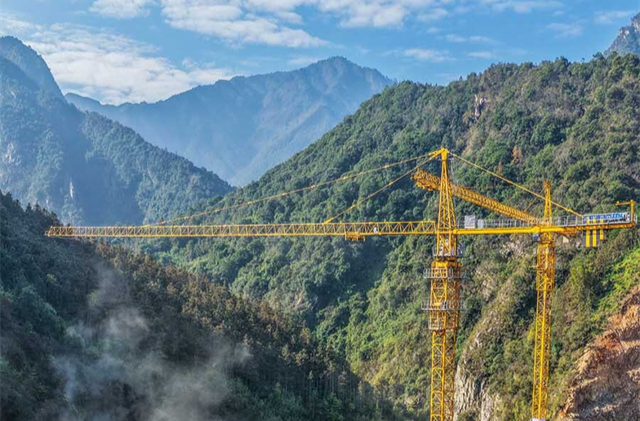 Reservoir Construction in Full Swing in Winter