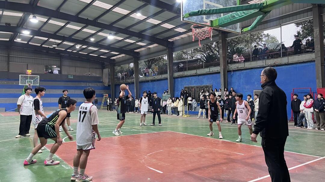 衡南县八中高中男子篮球赛圆满收官