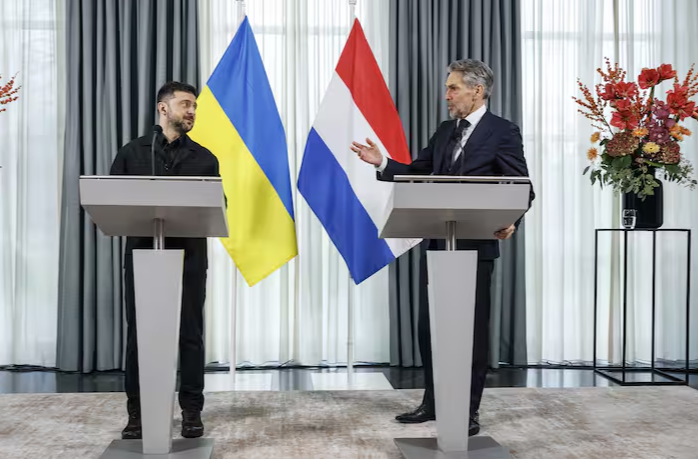 国际新闻早知道丨特朗普政府宣布进一步限制外国公民入境 日本民众排队告别旅日大熊猫