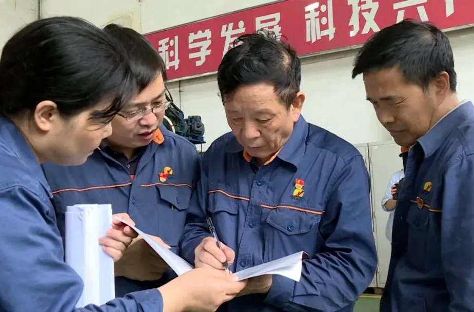 深化“产改”在三湘｜项目清单塑造“莲城工匠”！湘潭市助力40万产业工人由工到匠蜕变