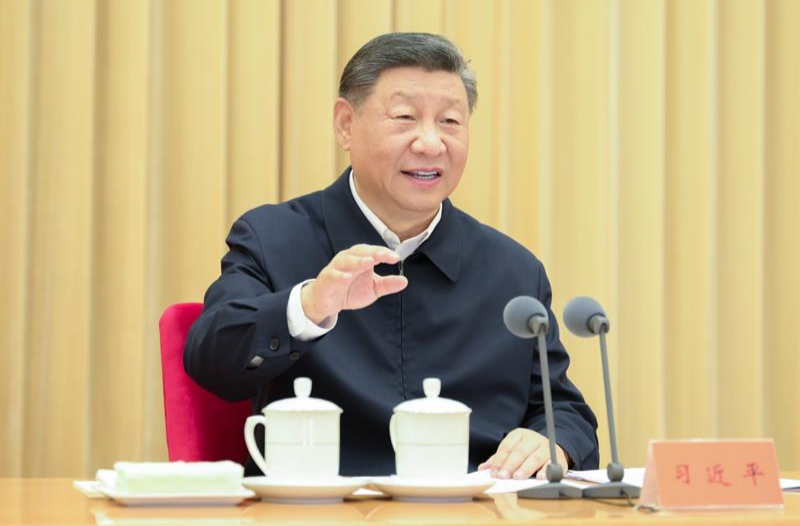 时政微观察丨浇花浇根 育人育心