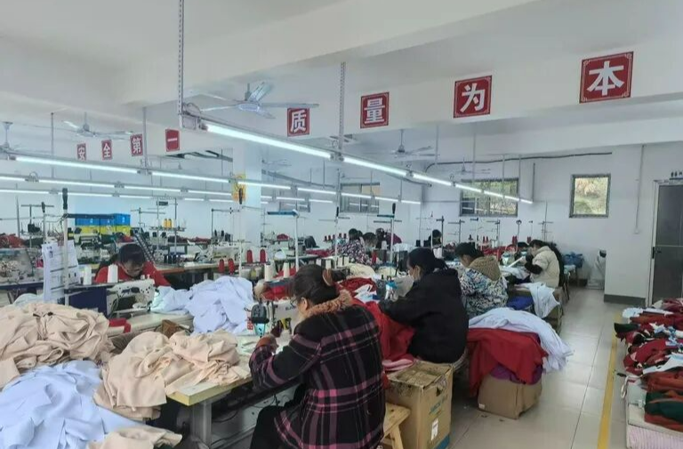 湖南资兴：家门口托起就业新希望