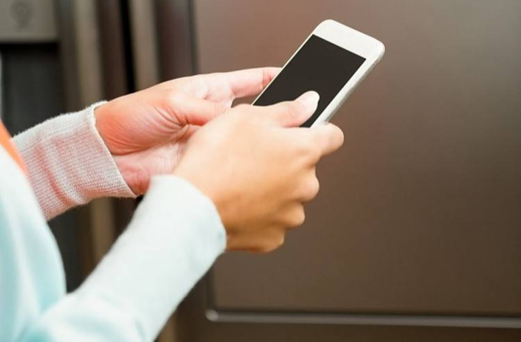 资费升易降难、合约暗藏玄机 人民日报：手机套餐少些套路‍‍