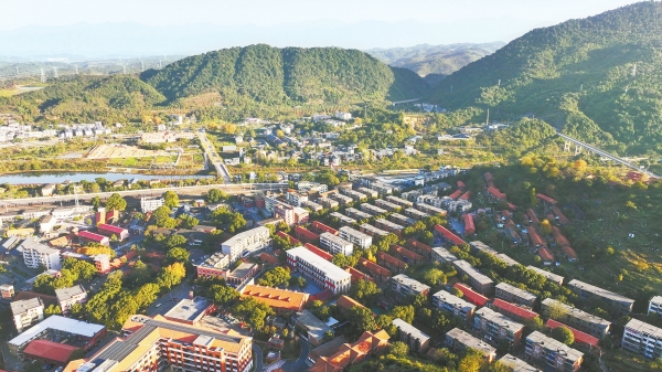 湘涌新潮⑨丨一餐“无扰饭” 一本“明白账” 一身“泥土香”