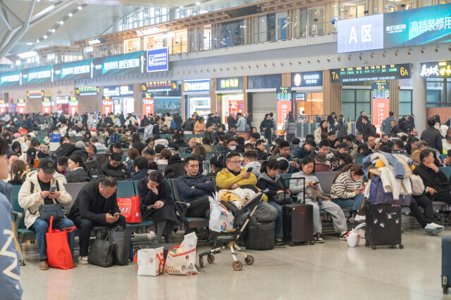 元旦假期哪天是乘车高峰？哪些线路更火热？