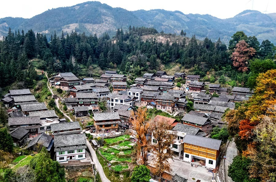 高山苗寨冬韵浓