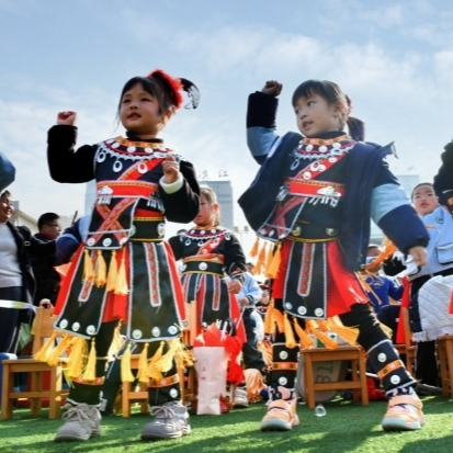 “鼓风鼓韵”吉首萌娃展风采@湖南日报图片新闻