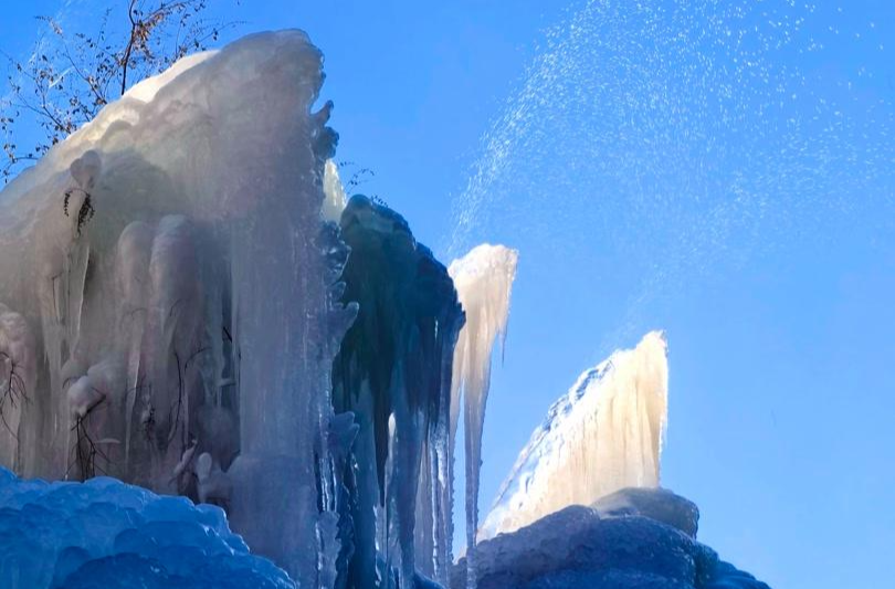 冰雪秘境！在北京这里→