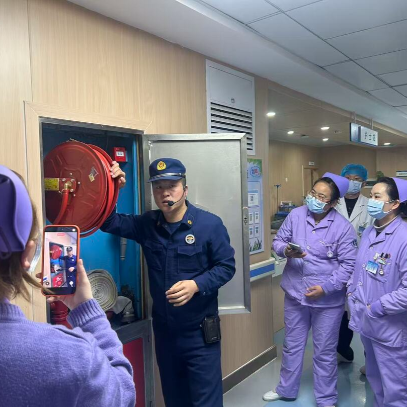 以练筑防！龙山县人民医院开展消防知识培训及应急演练