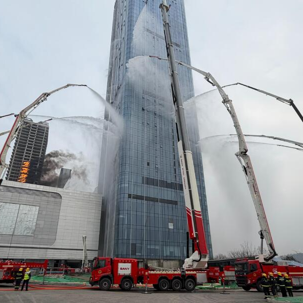 直击湖南高层灭火救援“大考”，科技协同破解“高楼之困”