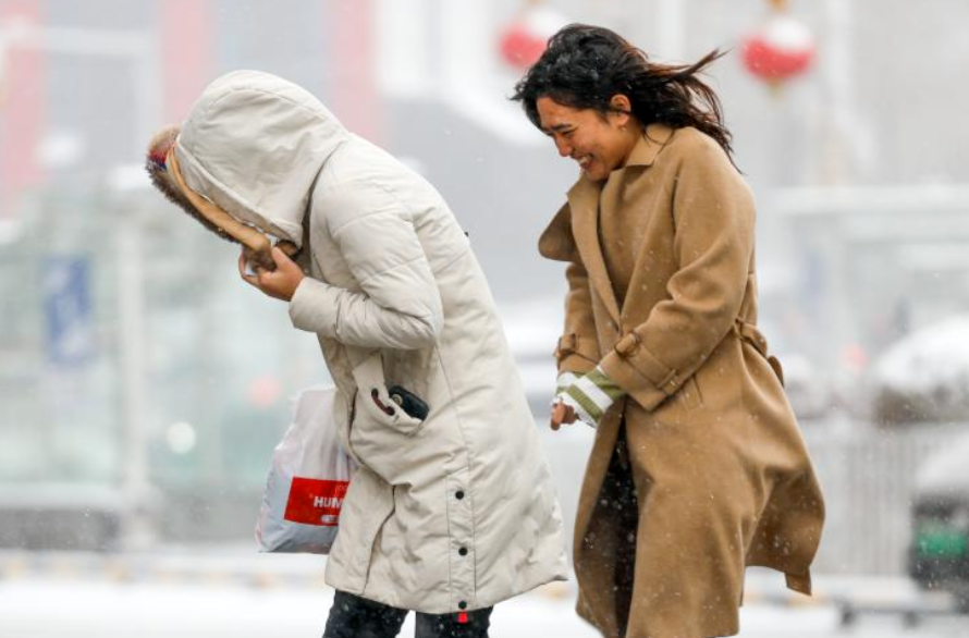 冬至节气冷空气开场，明天起大范围雨雪来袭