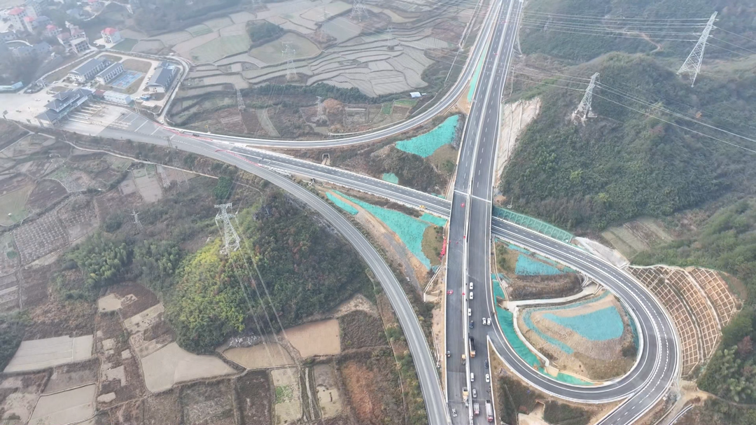 城龙高速建成通车在即