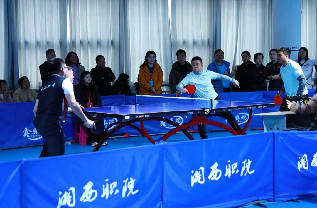 吉首幼师教职工参加湘西州职教“文明风采”体育比赛载誉归来