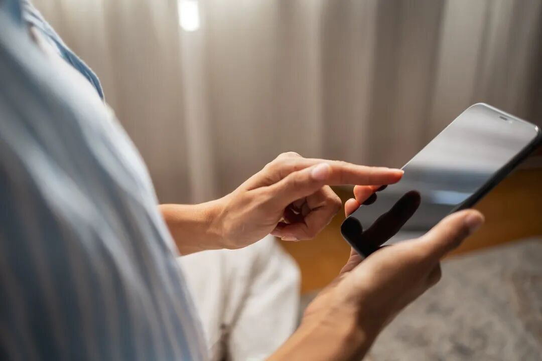 明年起，向好友发不雅照算违法？别误读