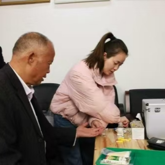 溆浦人社：银发聚首话初心 薪火相传启新程