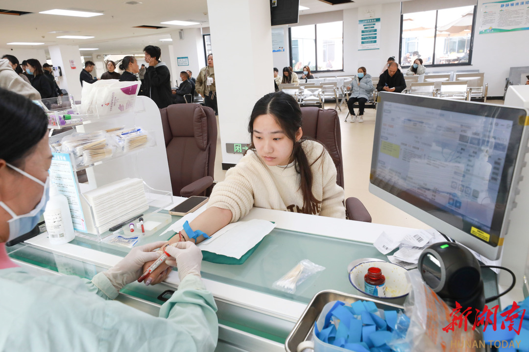 常德一医采血中心升级 智慧采血“上岗”便民提速