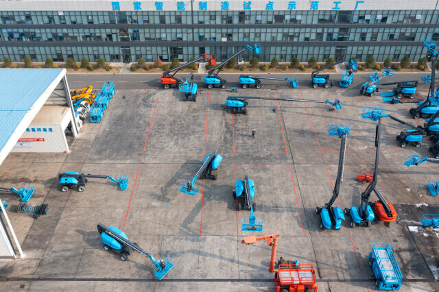 冷水江农商银行：社保服务进社区 便民惠民暖人心