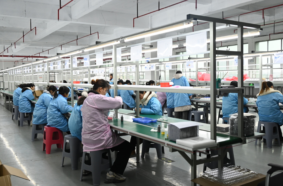 视频│首家蓝牙耳机厂20天投产，麻阳项目落地速度杠杠的！