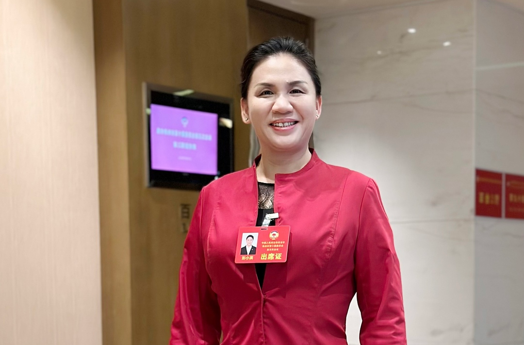 委员建议 | 彭小英：增设停车场，缓解二中附小交通拥堵问题