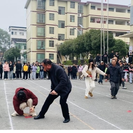 衡南县栗江中学举行师生趣味运动会