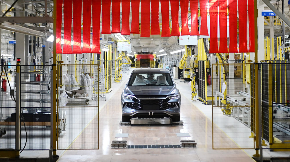 中国新能源车出海 助力拉美交通绿色转型