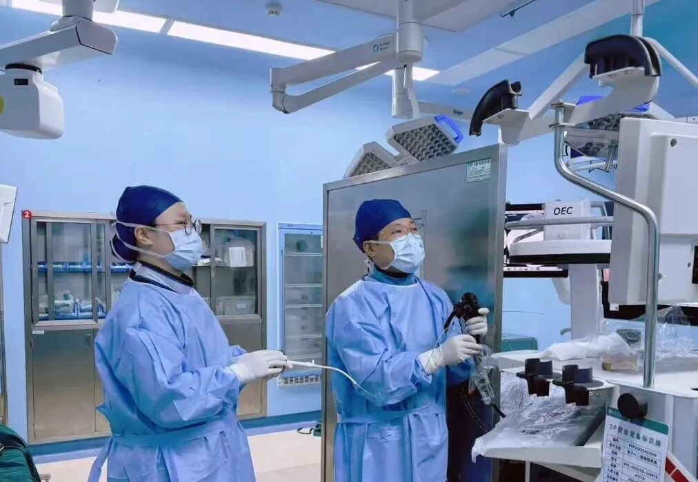 生死边缘的逆转：ECMO+ERCP多学科协作救治心跳骤停危重患者