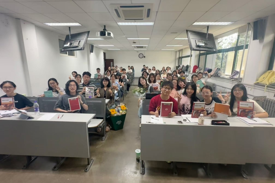 当“脏活”遇上Z世代：我们如何重新理解工作的意义？