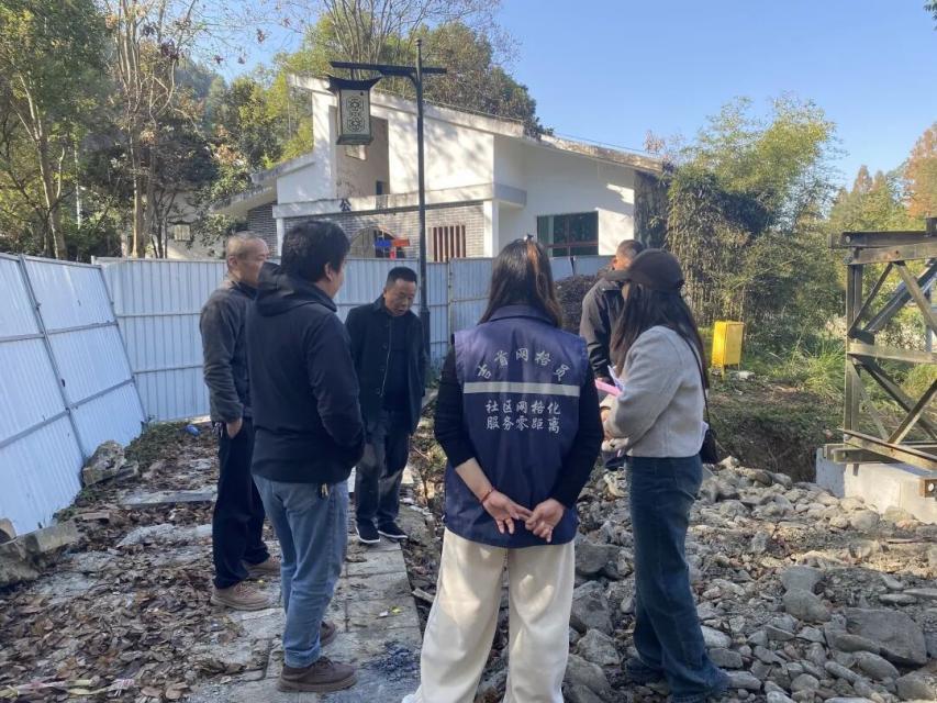 “小网格”里的 “大忙人”，把服务送到百姓家门口