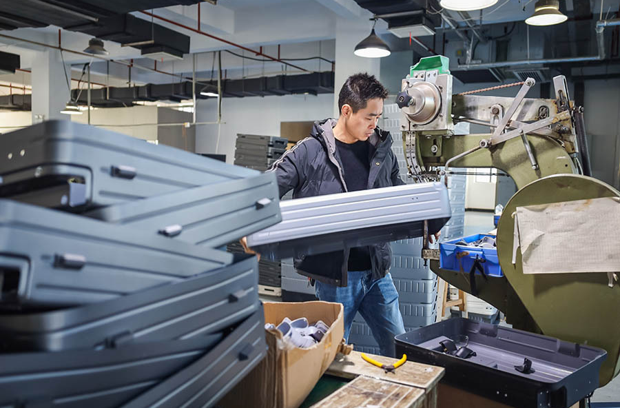 蓝山箱包产业旺