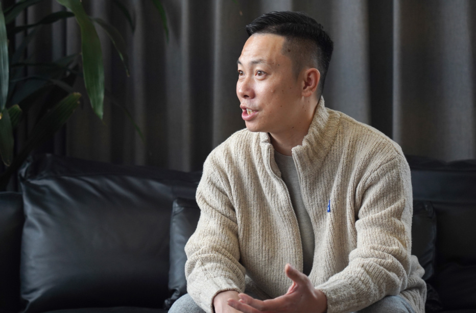 大眼观察丨永州90后企业家，收购倒闭工厂，如今给海蓝之谜供货