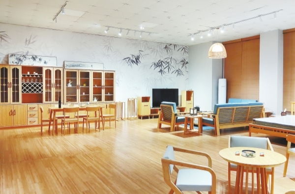 双牌县主动对接高校和科研院所，破解竹产业发展中的技术难题 | 湖南日报要闻版头条