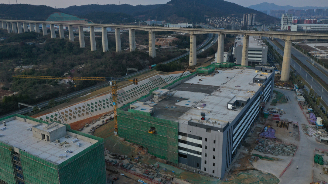 怀化国际陆港高标准仓储基地主体完工