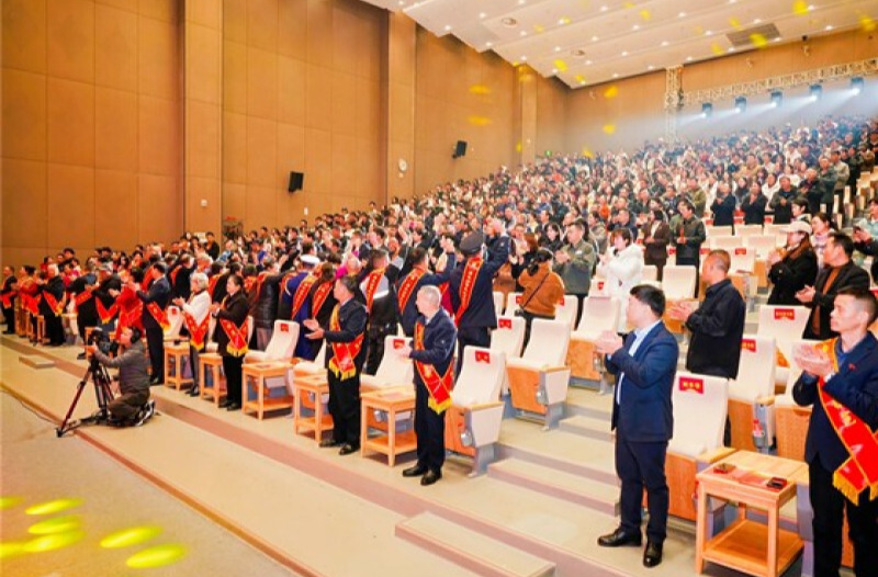 第八届长沙市道德模范先进事迹宣讲首场报告会暨颁奖仪式举行，伍贤运出席