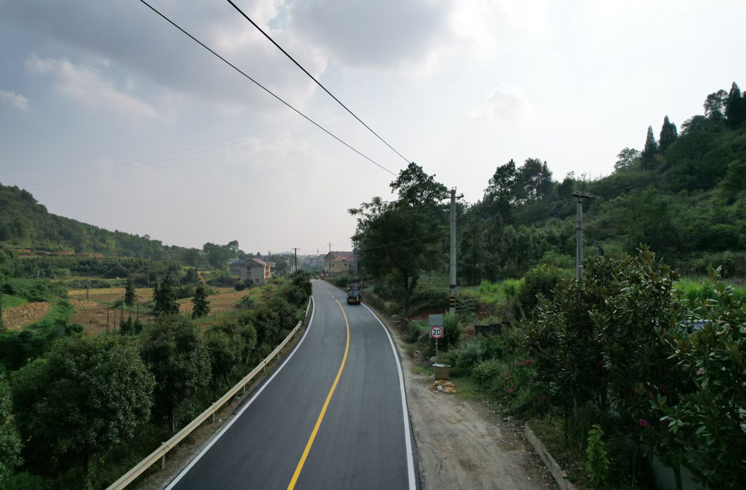 娄底公路：匠心筑坦途 通衢惠民生|湖南日报