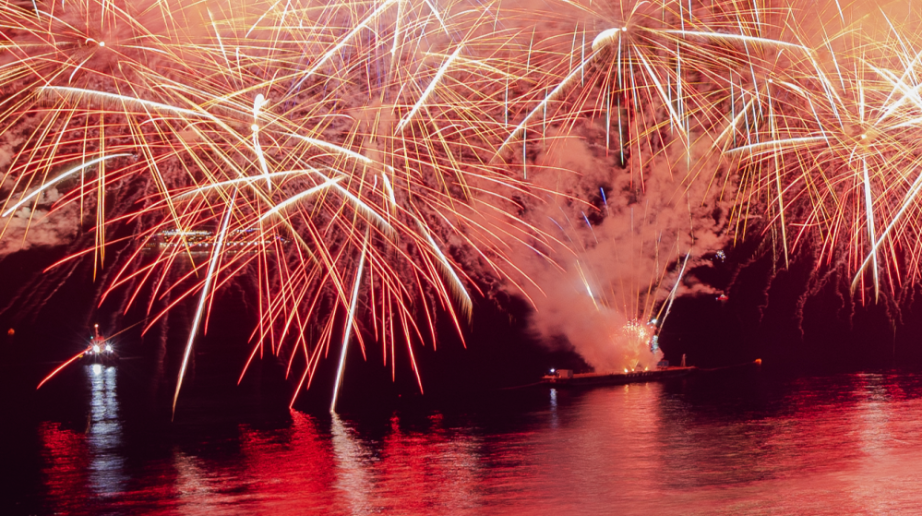 点击查收！这份来自世界各地的手机月历壁纸