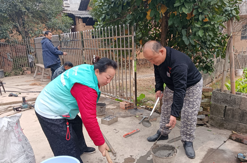  一截栏杆的温度：看金山“化事人”托起一个家的安心