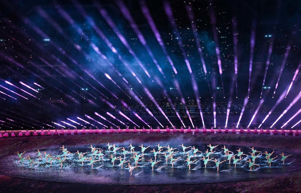 新华体育新年献词：致敬韧性