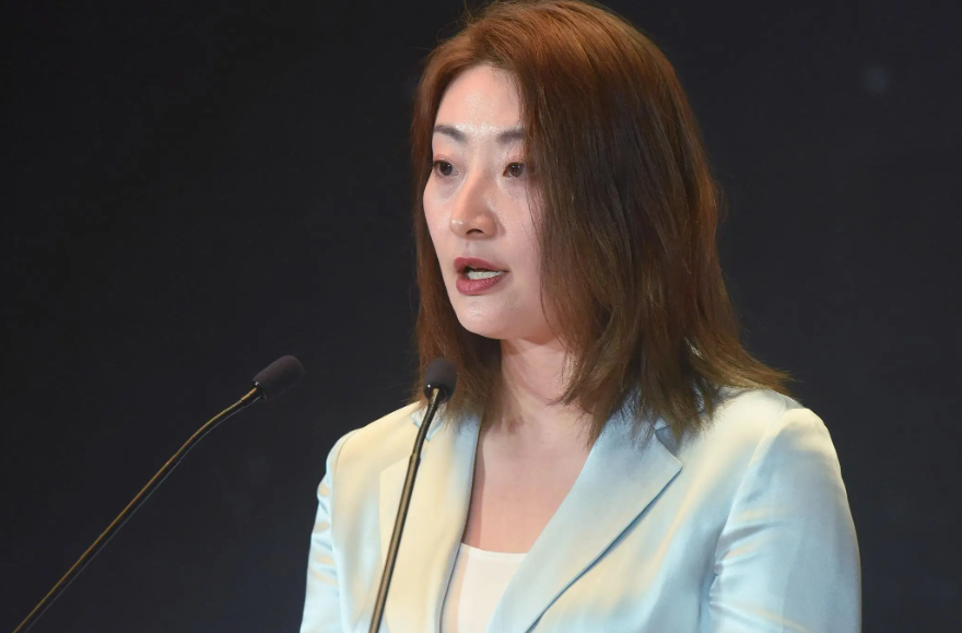 宗馥莉重任宏胜集团法定代表人